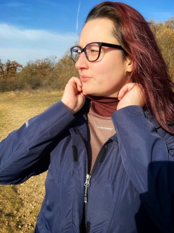 Recenze trika ICEBREAKER W 200 SONE LS HIGH NECK Recenze trika ICEBREAKER W 200 SONE LS HIGH NECK