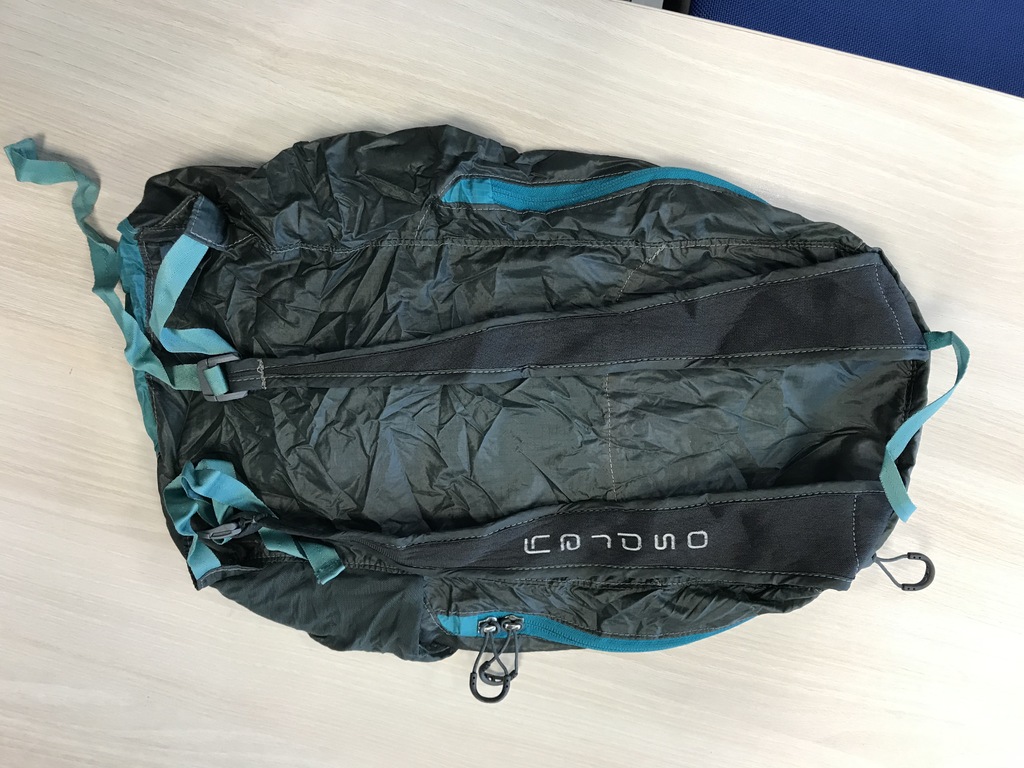 meshové popruhy Osprey Ultralight Stuff Pack jsou výborně prodyšné