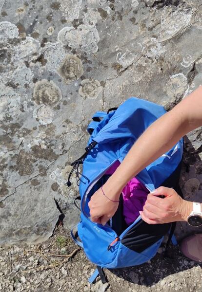 Dámský batoh SALEWA PEDROC CORE 20L W –  do hlavní komory dostanete i z boku