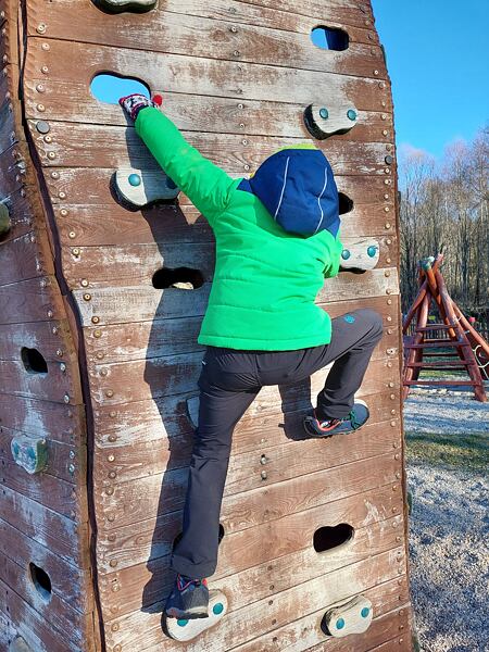 Kalhoty Ternua RAIMI 2.0 Kids – materilál SHELLSTRETCH  je měkký a rychleschnoucí
