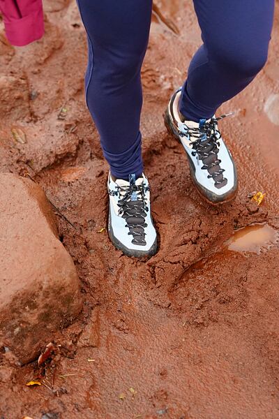 Dámské turistické boty GARMONT AKRON GTX – díky podešvi MICHELIN poskytují dobrou stabilitu