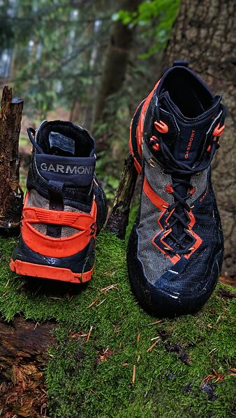 Pánské trekové boty GARMONT 9.81 ONYX MID GTX – GORE-TEX membrána v akci