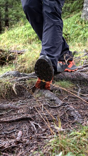 Pánské trekové boty GARMONT 9.81 ONYX MID GTX – na podešev Vibram se můžete spolehnout